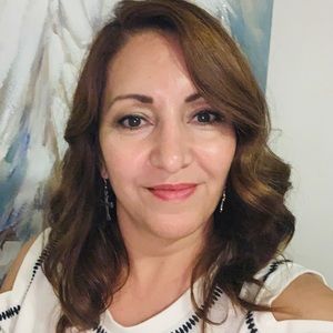 Meet your Posher, Lorena